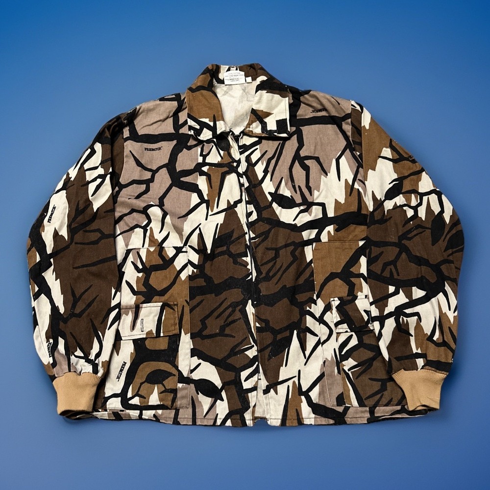Vintage Predator Camoflage Zip up jacket Made in the USA Long Sleeve Large‎